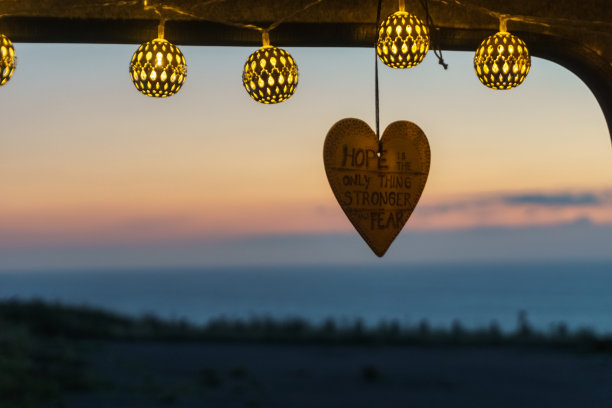 面包车文字背景素材