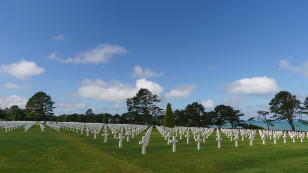 1944