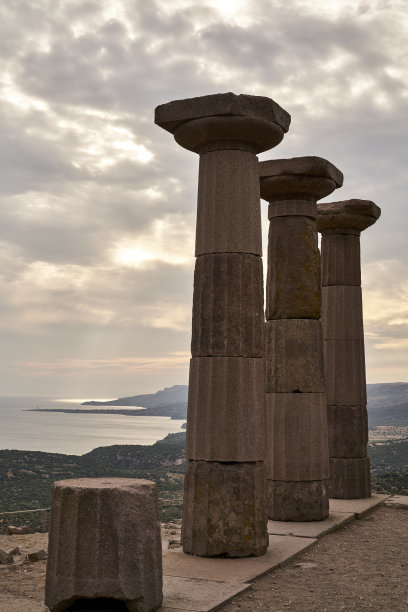 assos