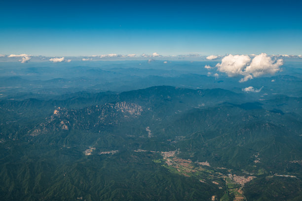 飞越长城