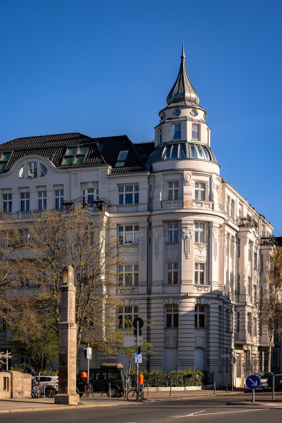 1903