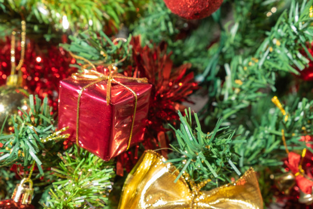 复古装饰品,红色和金色颜色