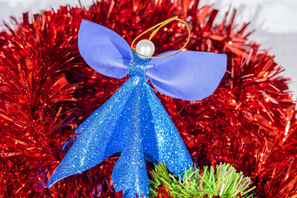 复古装饰品,红色和金色颜色