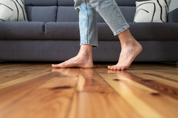 feet