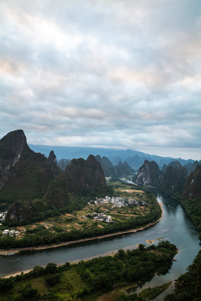 桂林暴风雨