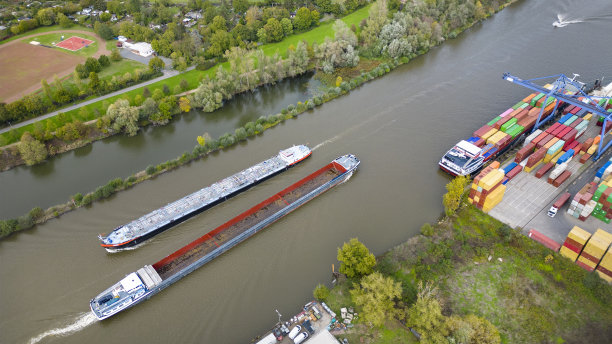 barge