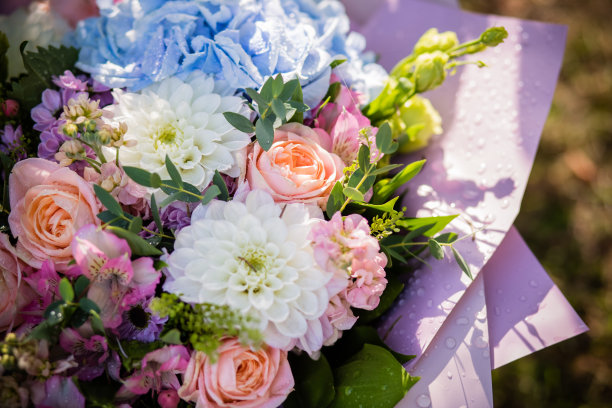 蓝紫色户外婚礼设计