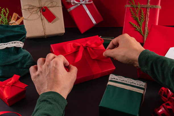 绿色包装盒创意礼品盒