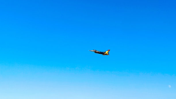 airplanes