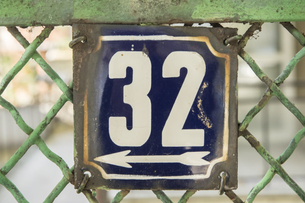 32