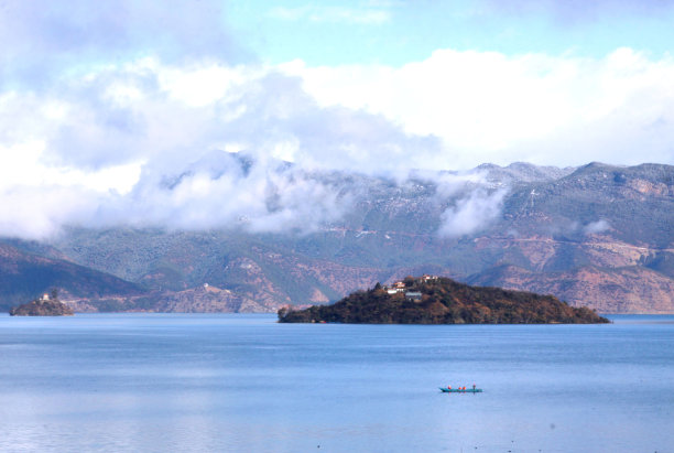 泸沽湖风景摄影图