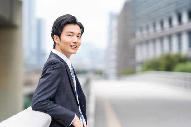 仅日本人