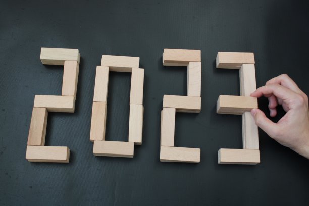 2022