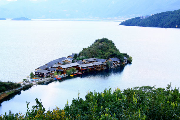 泸沽湖风景摄影图