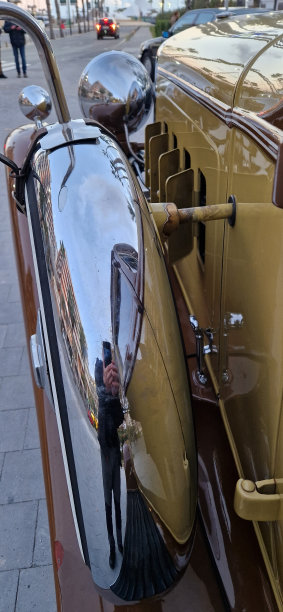 1930