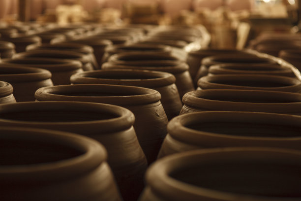 pottery