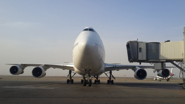 747