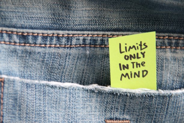 永不言败毛笔书法