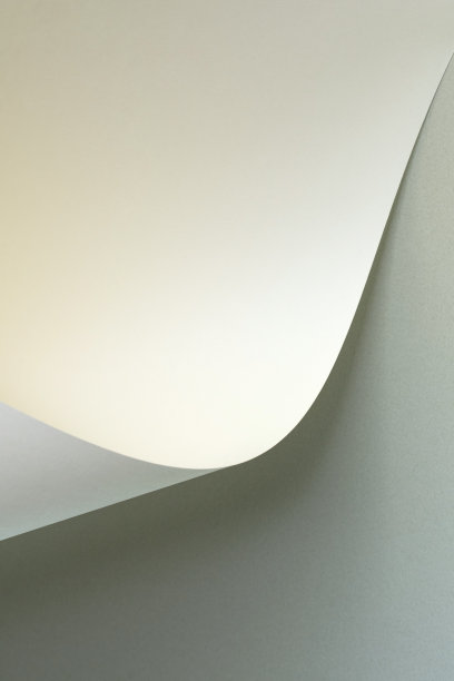 灰色几何图形封面