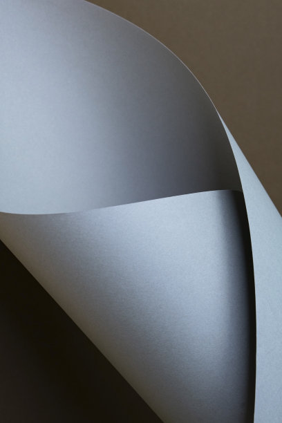 灰色几何图形封面