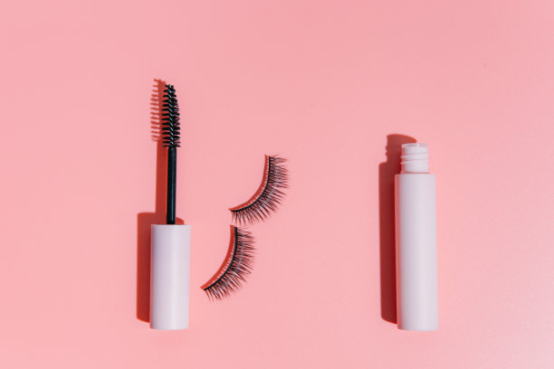 mascara