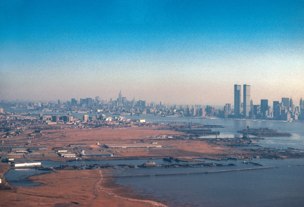 1976