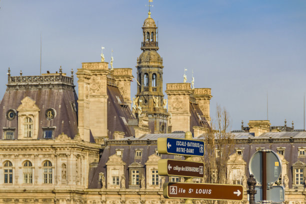 louvre
