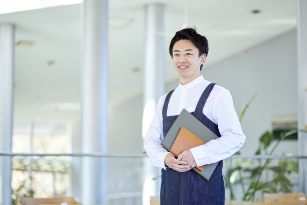 仅日本人