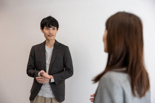 仅日本人