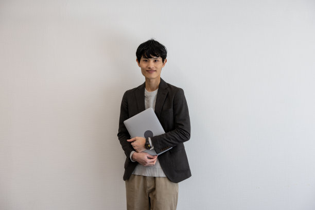 仅日本人