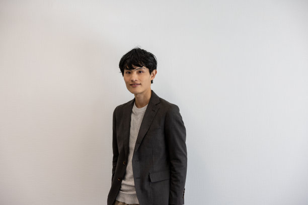 仅日本人