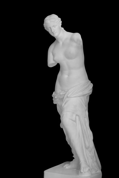 女性石雕像