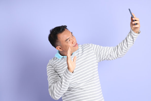 蓝紫色科技发布会