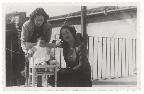 1949
