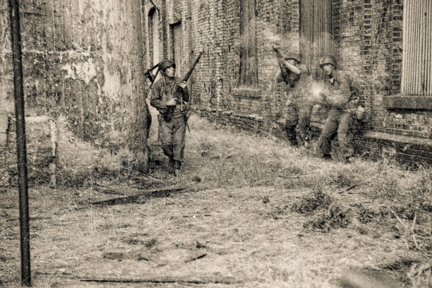 1944