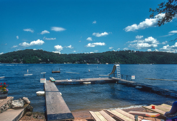 1992