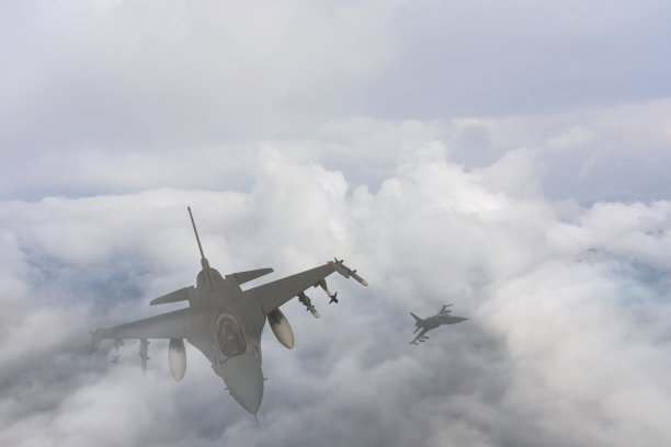 f4