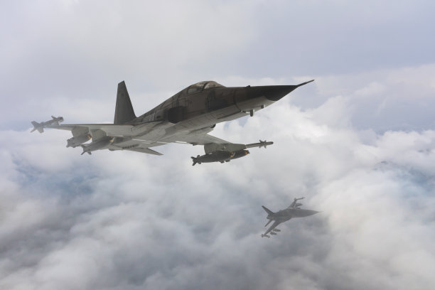 f4