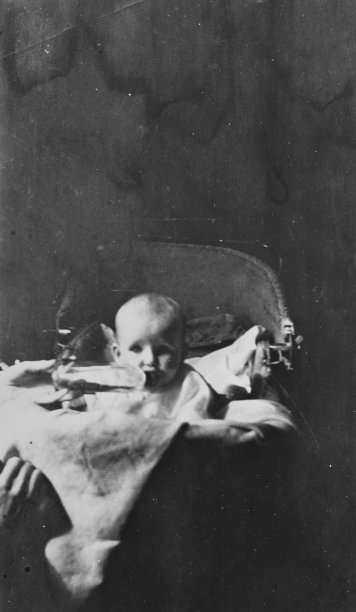 1925