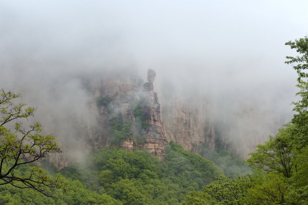 太行雨后