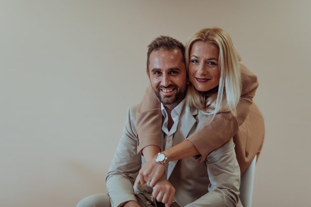 励志诚信创新高效专业