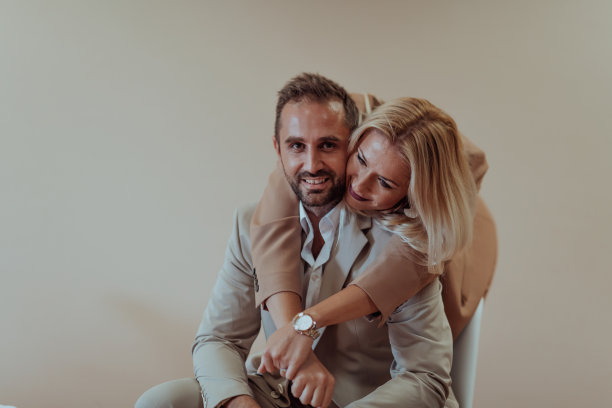 励志诚信创新高效专业