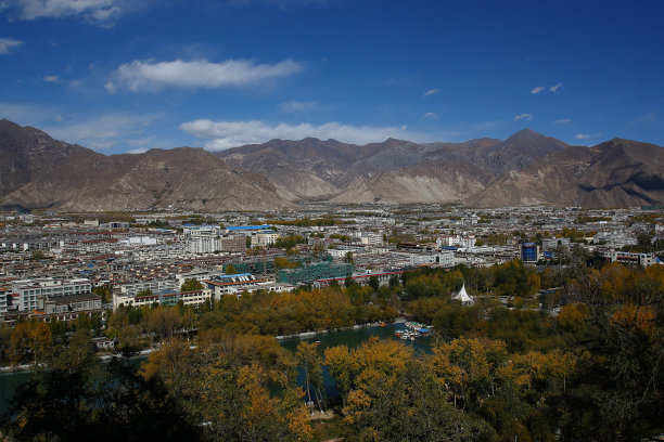 青藏高原西部山区