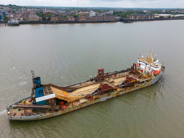 barge