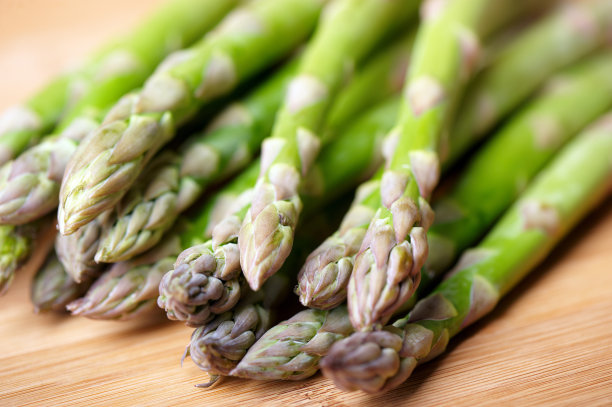 officinalis