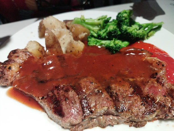 烤肉餐,格子烤肉,精制土豆