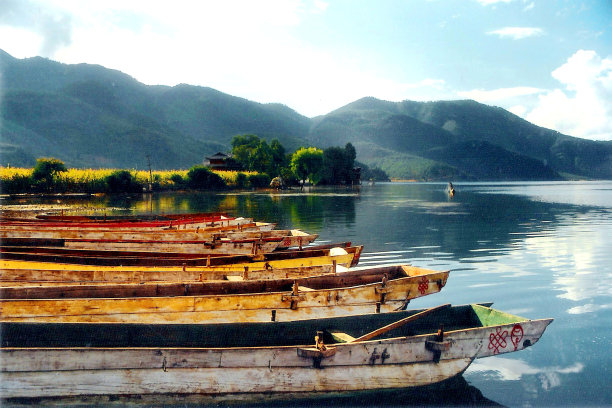 泸沽湖风景摄影图