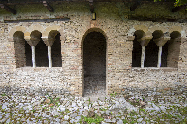 romanesque