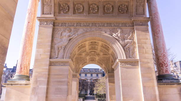 louvre