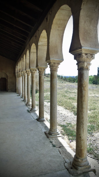 romanesque